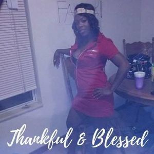 Meet your Posher, Twila